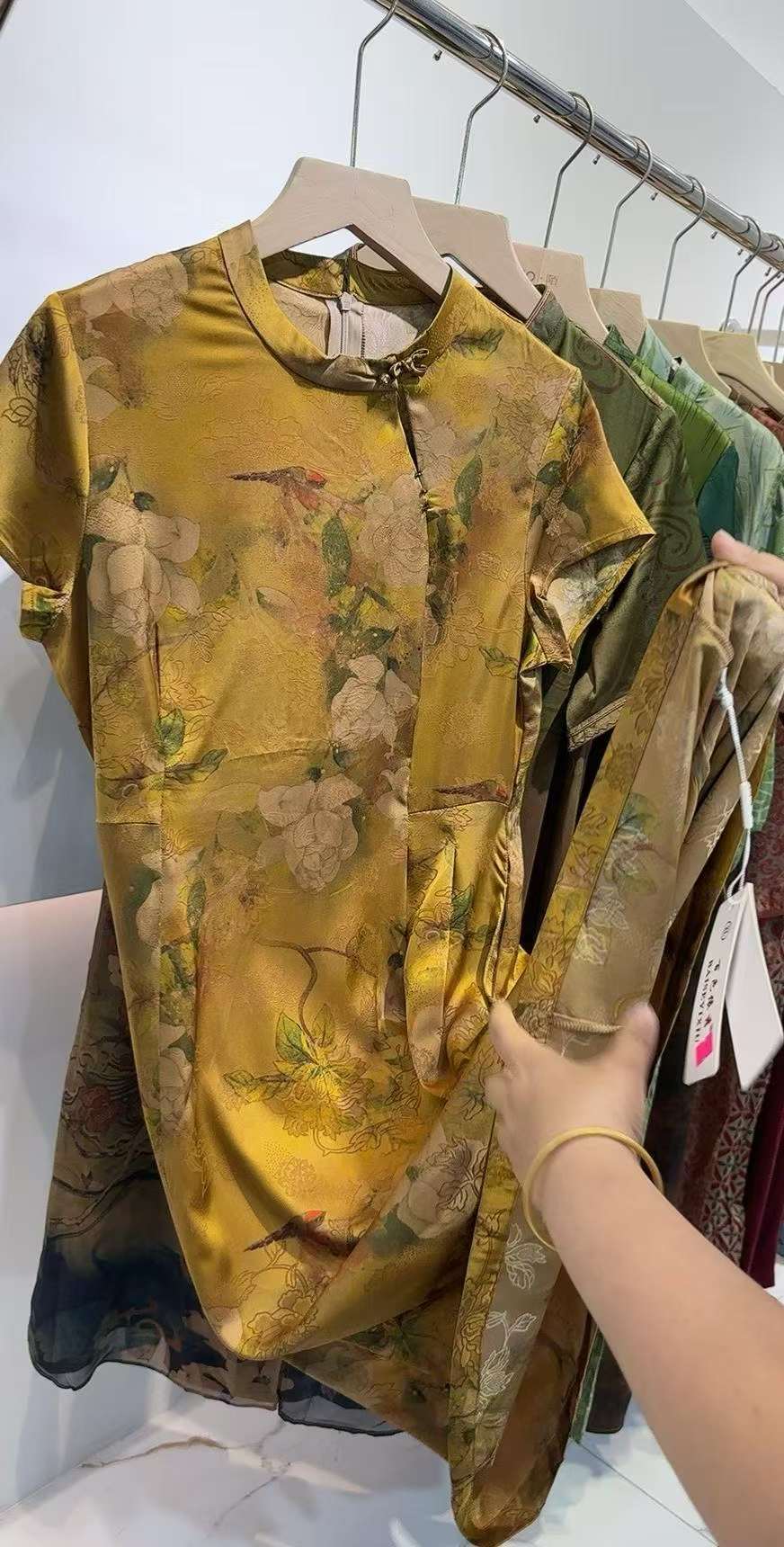 高档!大码连衣裙