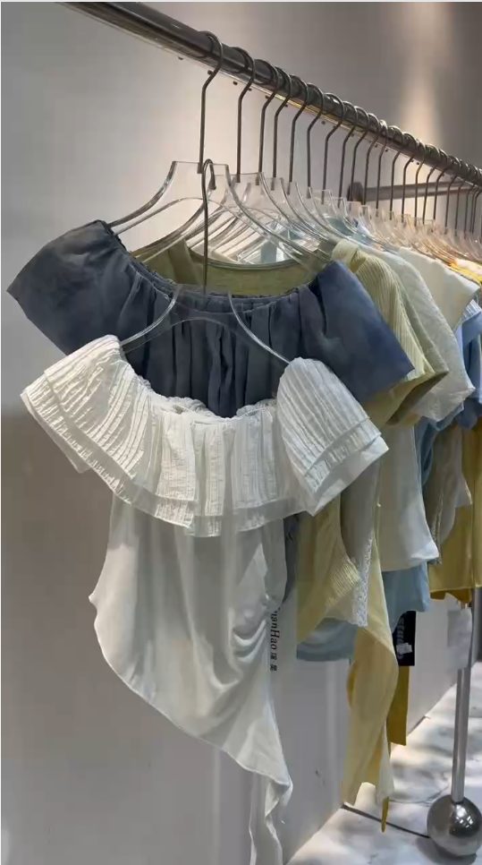 爆款辣妹修身短上衣